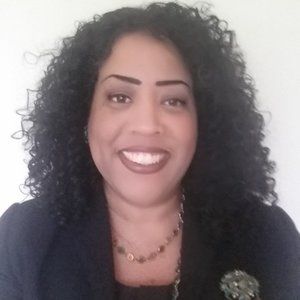 Meet your Posher, Eva